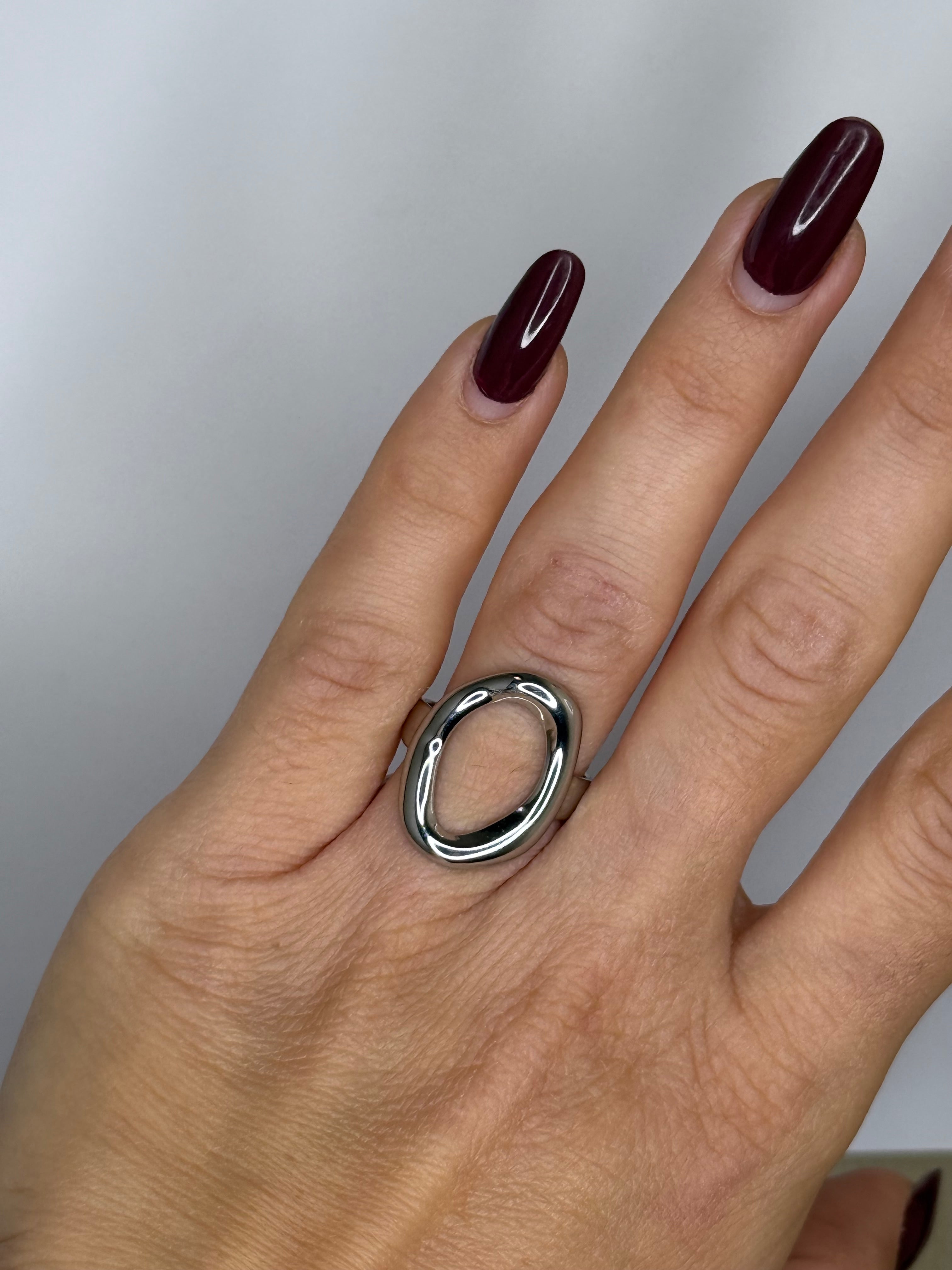 Anello ovale